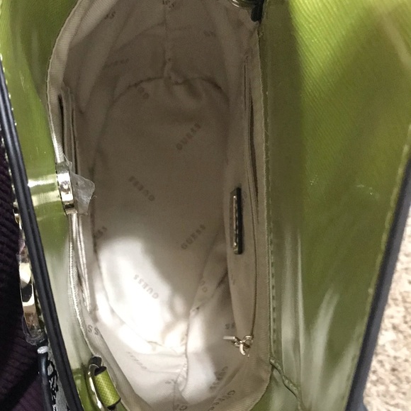 Guess Green crossbody - Picture 10 of 16